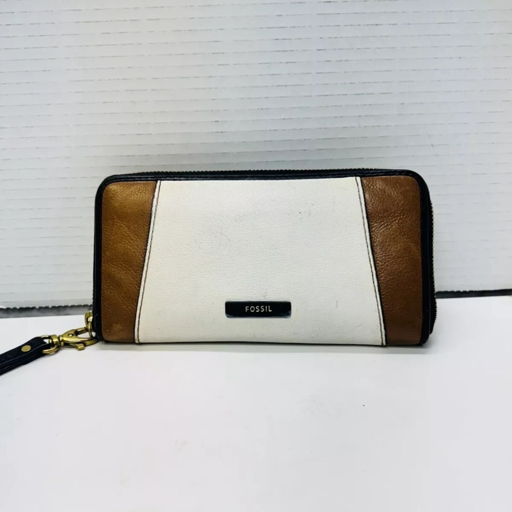FOSSIL COWHIDE LEATHER COLORBLOCK WRISTLET WALLET 1179351215 SWL 1553 CLEAN/NICE